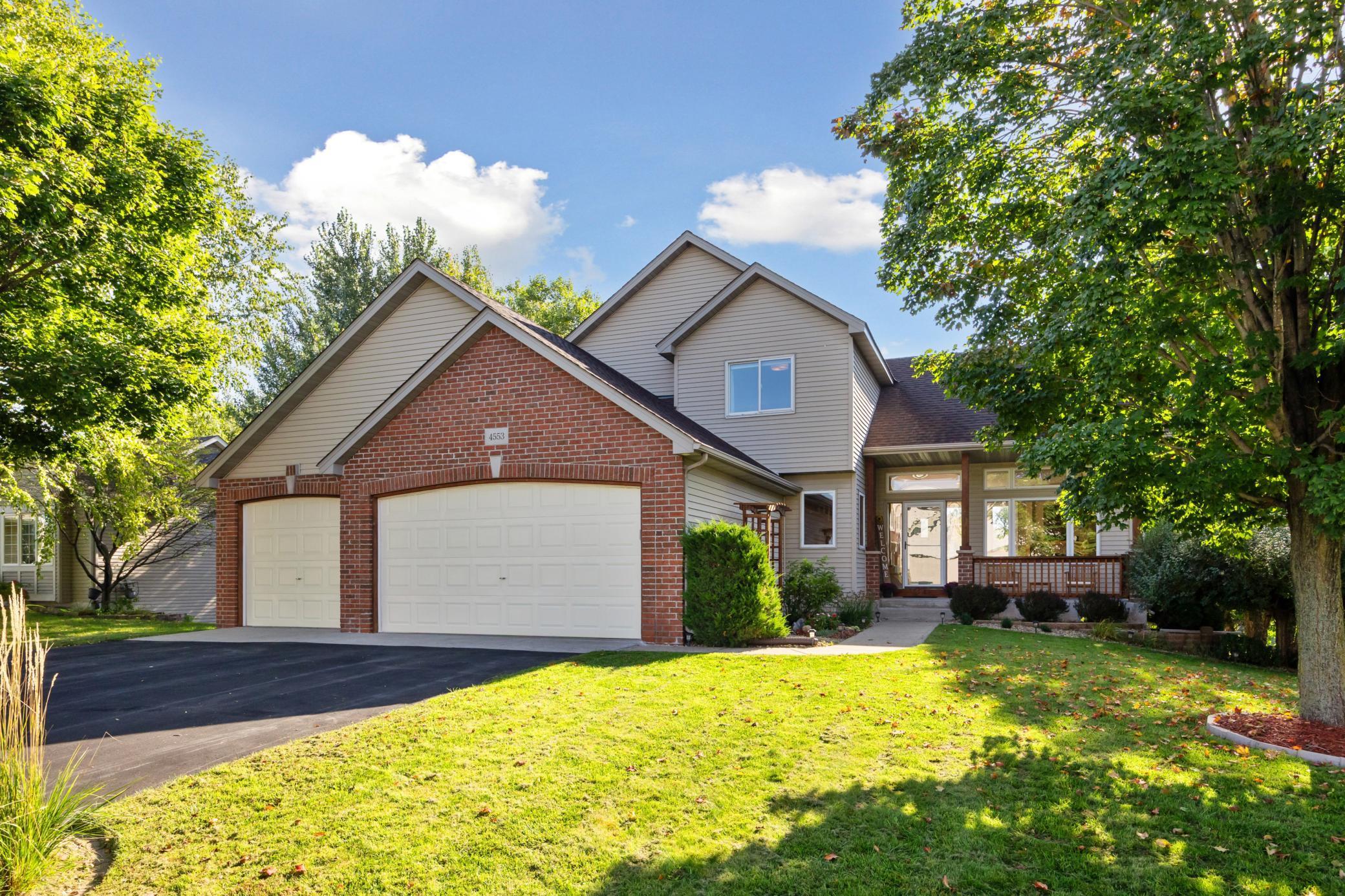 4553 Hummingbird Trail NE