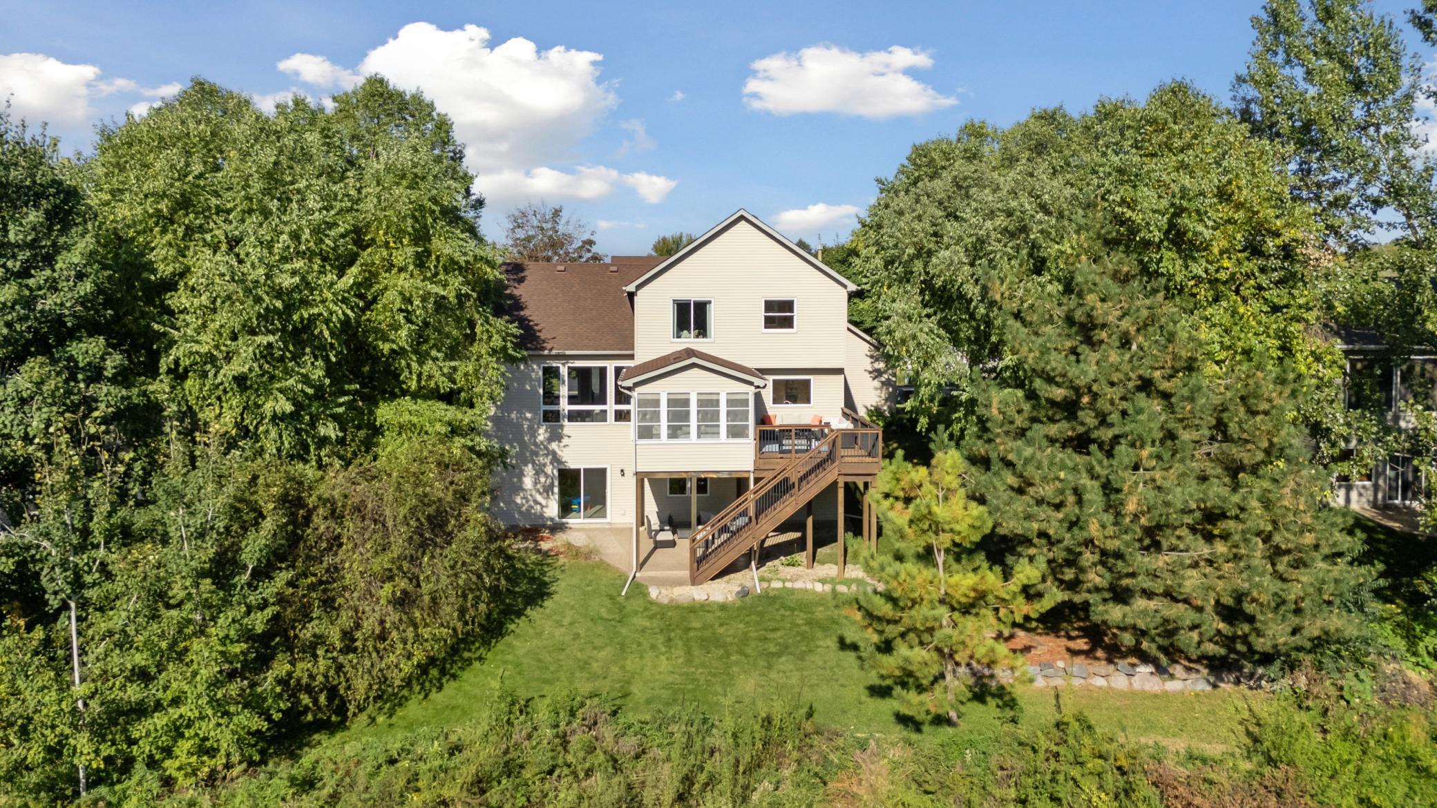 4553 Hummingbird Trail NE