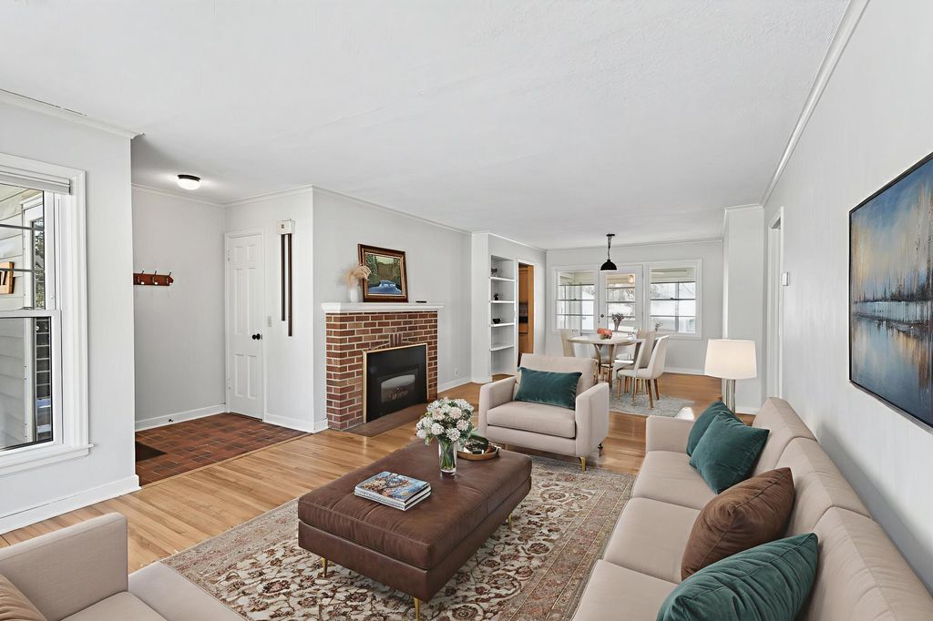 Photo of 3017 Noble Avenue N, Golden Valley, MN 55422 (MLS # 7014722)