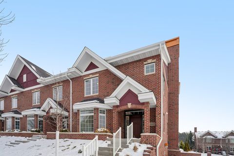 10814 Falling Water Lane D Woodbury MN 55129