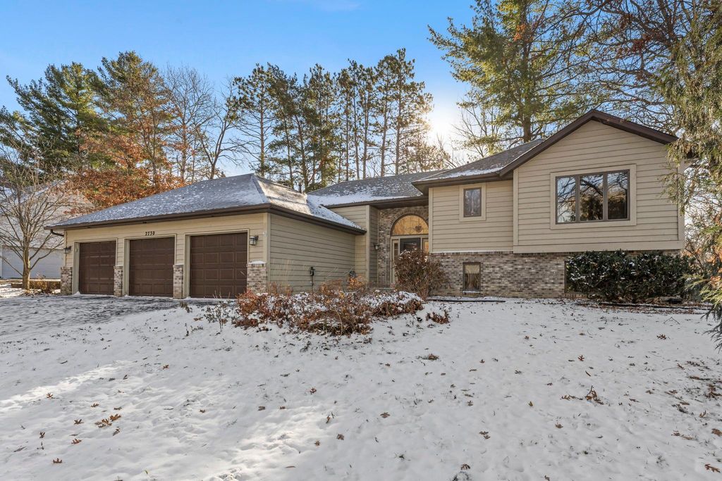 Photo of 2730 Evergreen Circle, White Bear Lake, MN 55110 (MLS # 7004966)