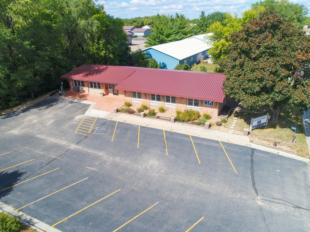 Photo of 1224 N Nokomis NE, Alexandria, MN 56308 (MLS # 7007206)