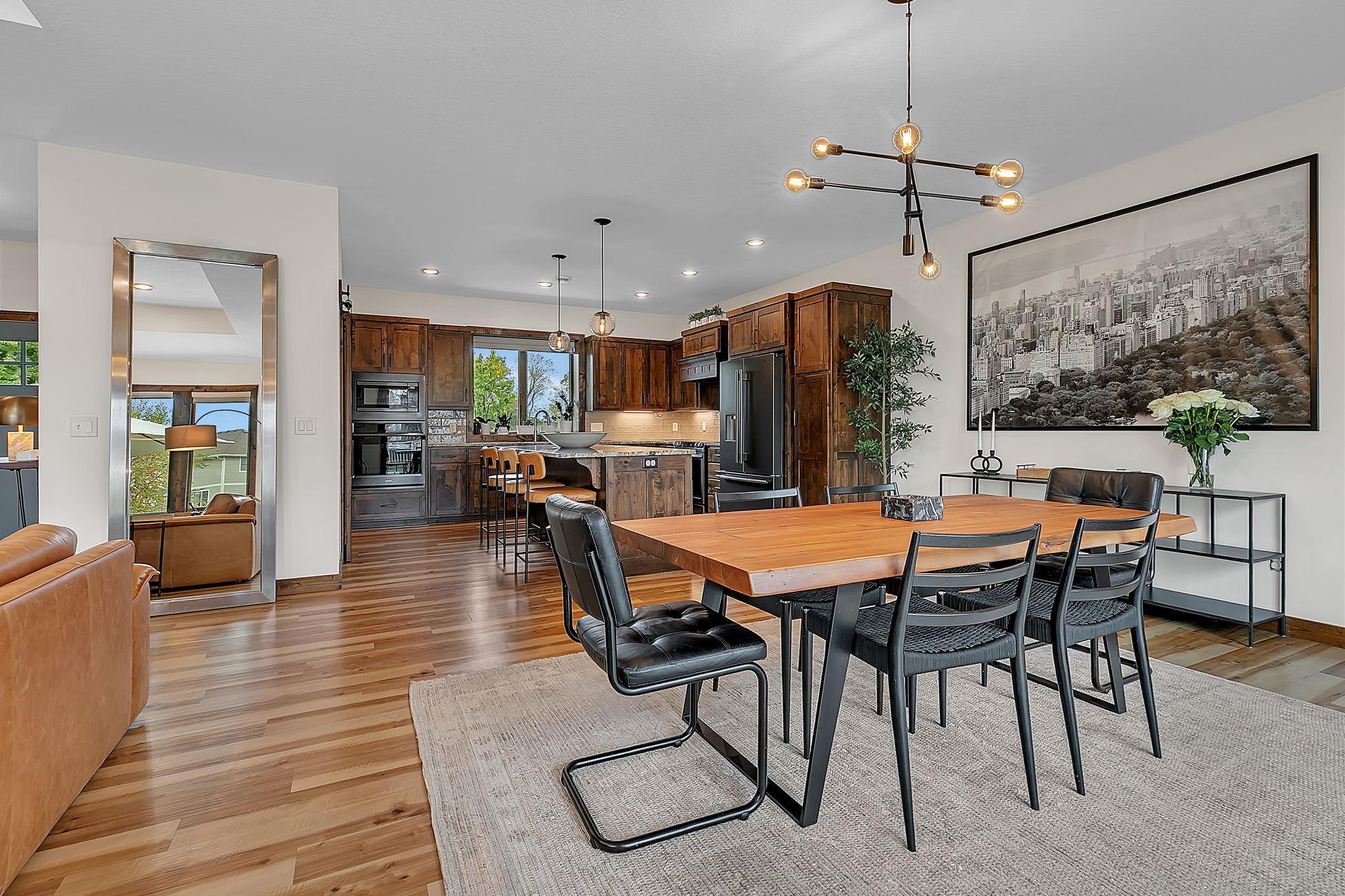 3558 Wildflower Road S