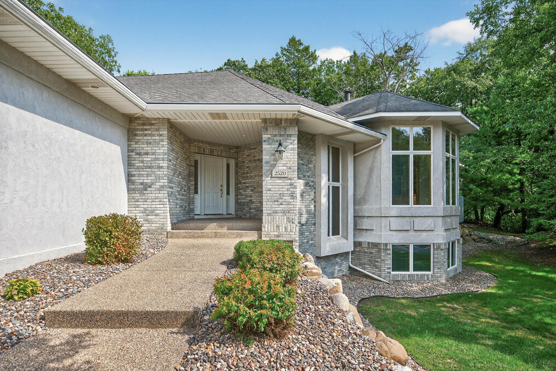 2520 Arbor Court