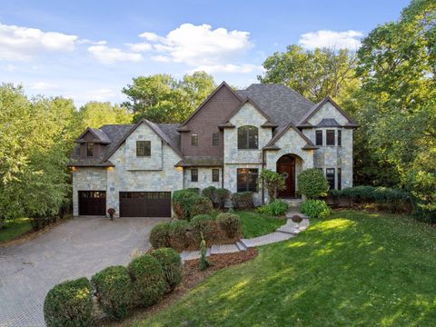 8523 Amsden Road Bloomington MN 55438