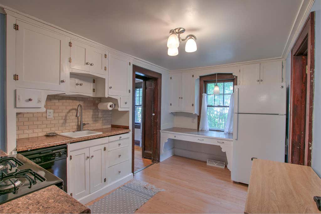 Photo of 1841 Maryland Avenue E, Saint Paul, MN 55119 (MLS # 7062928)
