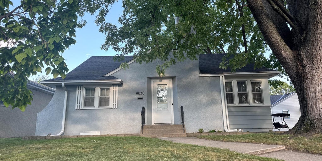 Photo of 4630 Colfax Avenue N, Minneapolis, MN 55412 (MLS # 7145732)
