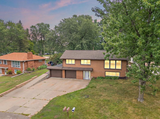 2624 BITTERSWEET LN, SAINT PAUL, MN 55109 - Image 2685e4dbfb397e59ffad95e7ccc53613/2301604815