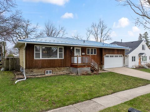 Photo of 206 1st Avenue NW, Kasson, MN 55944 (MLS # 7061004)