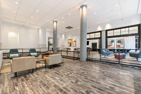 360 Saint Peter Street 4 Saint Paul MN 55102