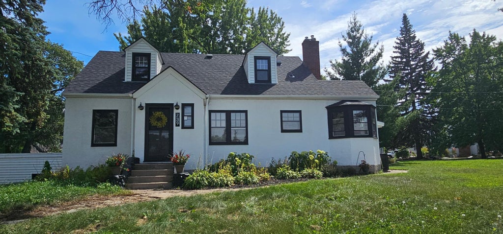 Photo of 739 10th Street NW, New Brighton, MN 55112 (MLS # 7129504)