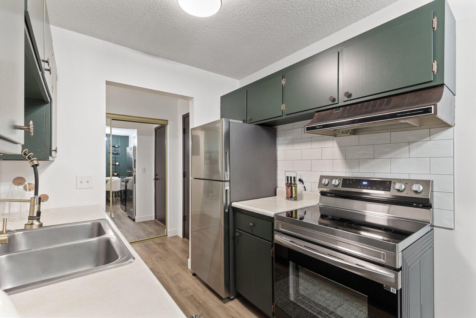 2009 E 122nd Street C16