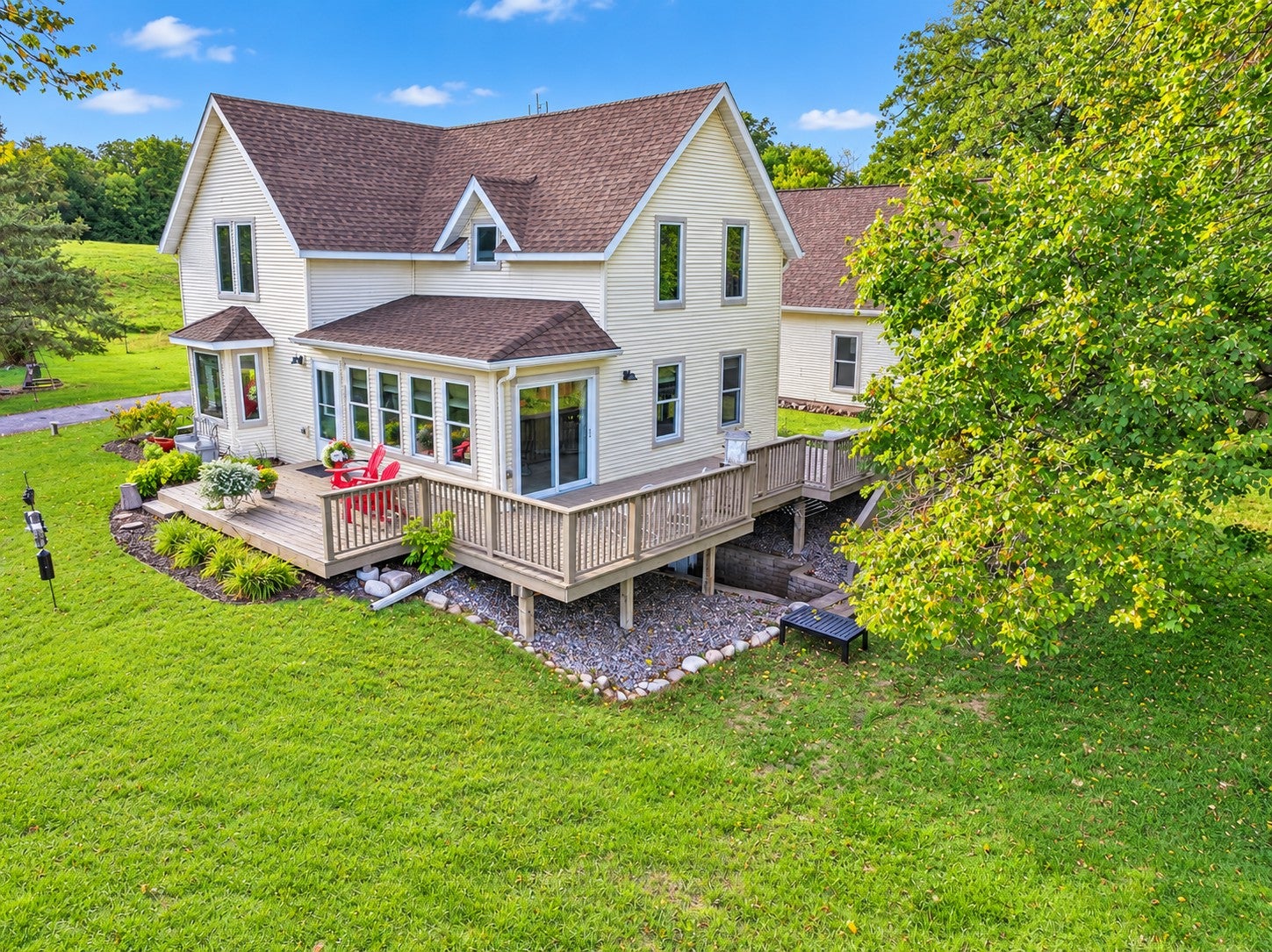 1366 W Winona Road SW