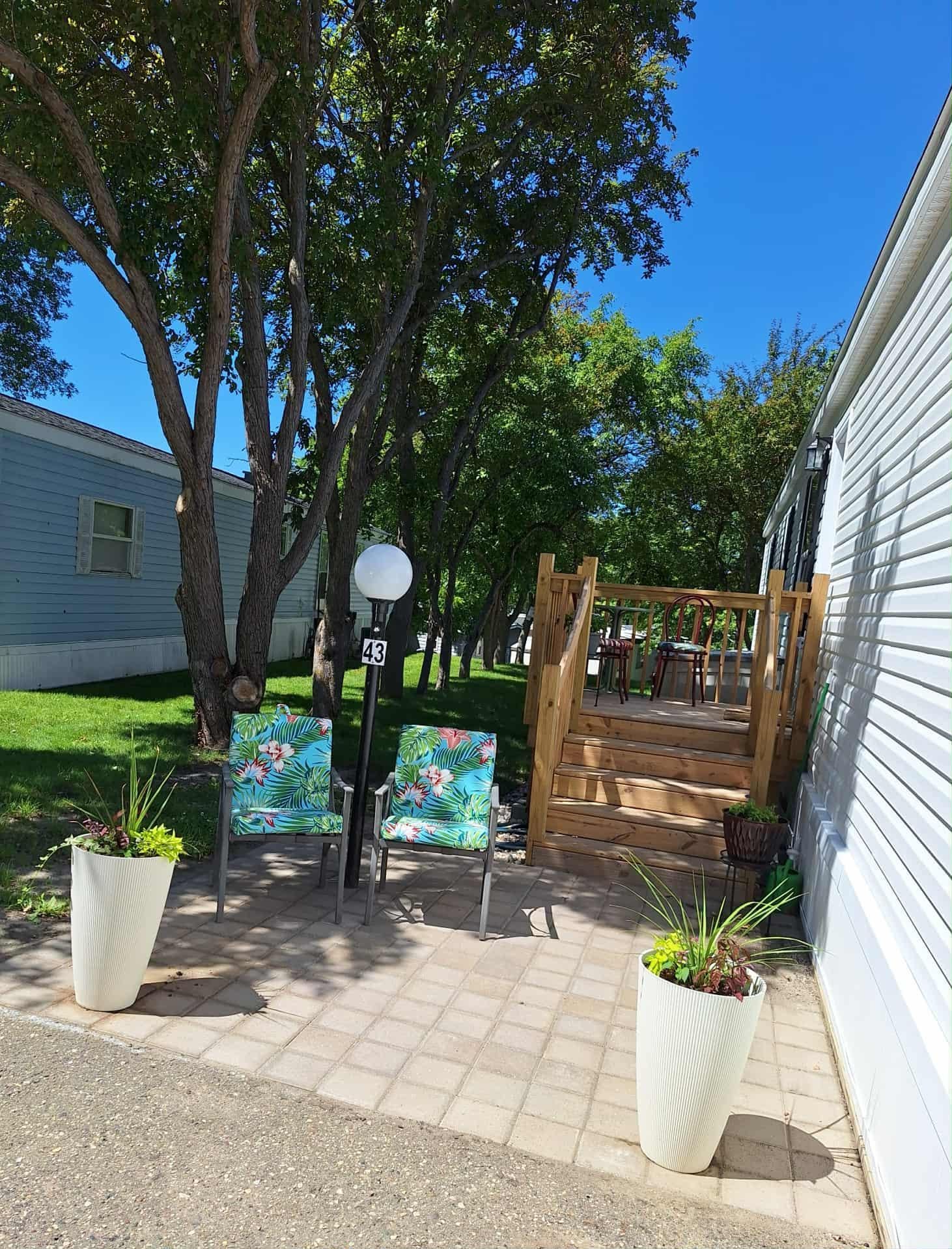 215 N McKay Avenue 43