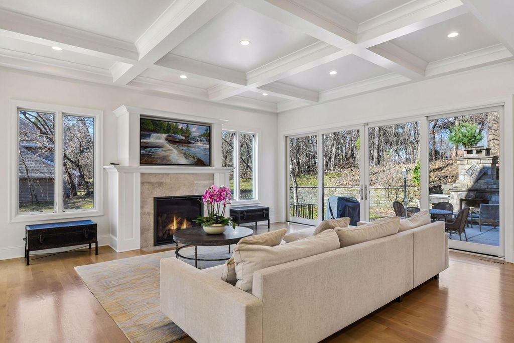 Photo of 6604 Mohawk Trail, Edina, MN 55439 (MLS # 7048542)