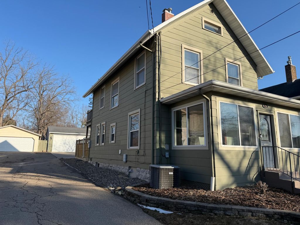 Photo of 16 7th Avenue NE, Rochester, MN 55906 (MLS # 7031871)