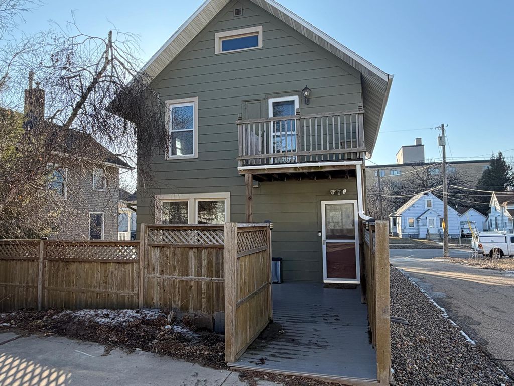 Photo of 16 7th Avenue NE, Rochester, MN 55906 (MLS # 7031871)