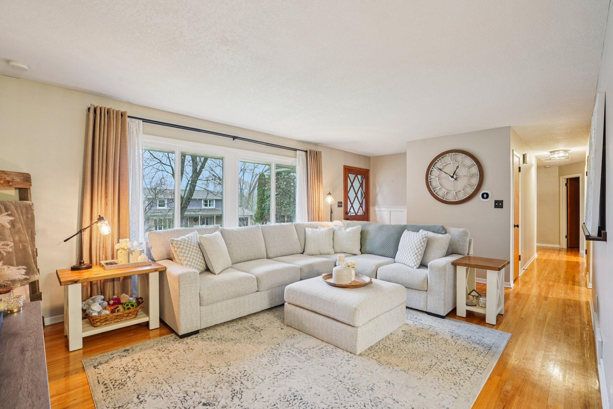 2676 Riviera Drive S