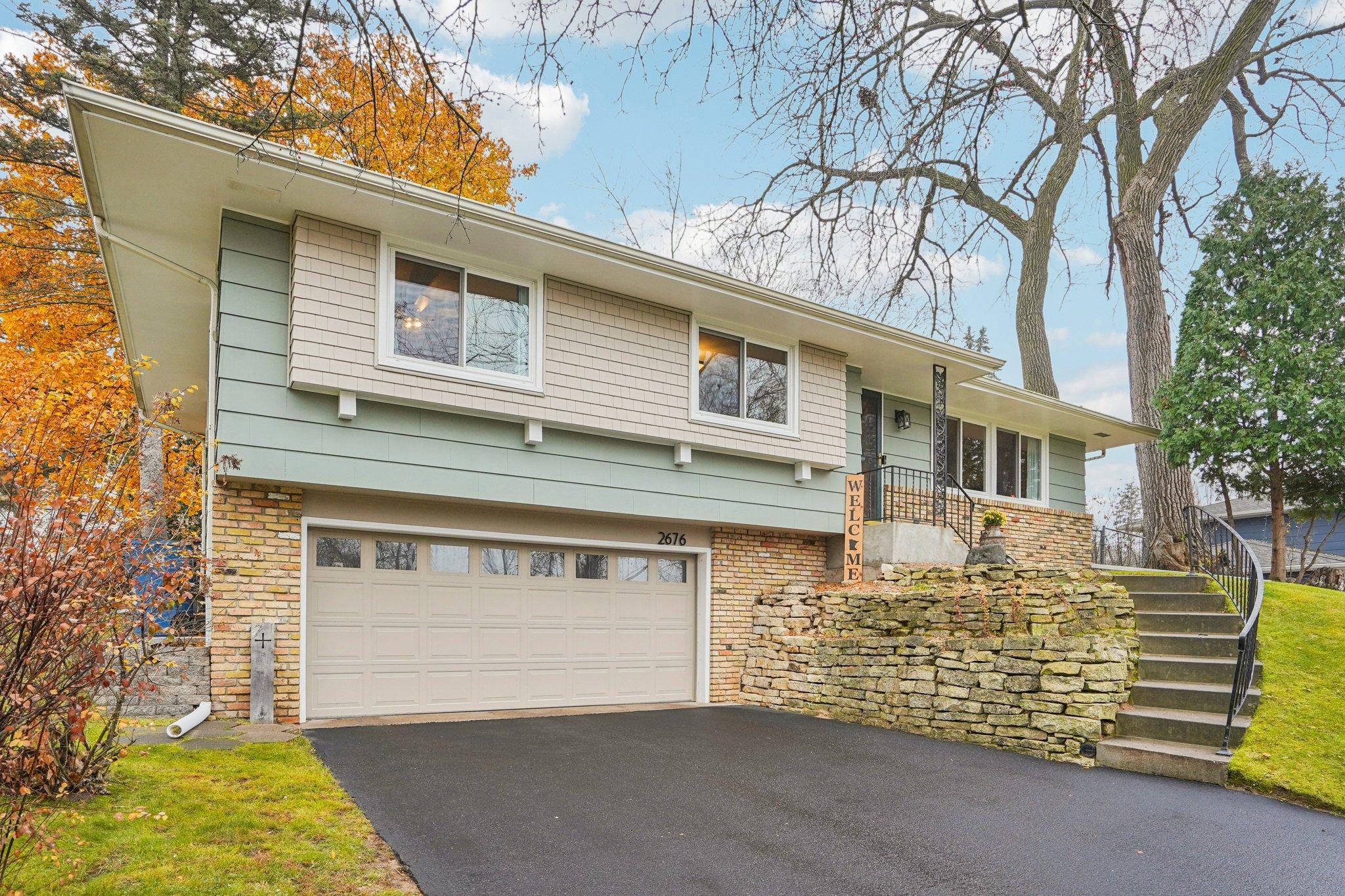 2676 Riviera Drive S