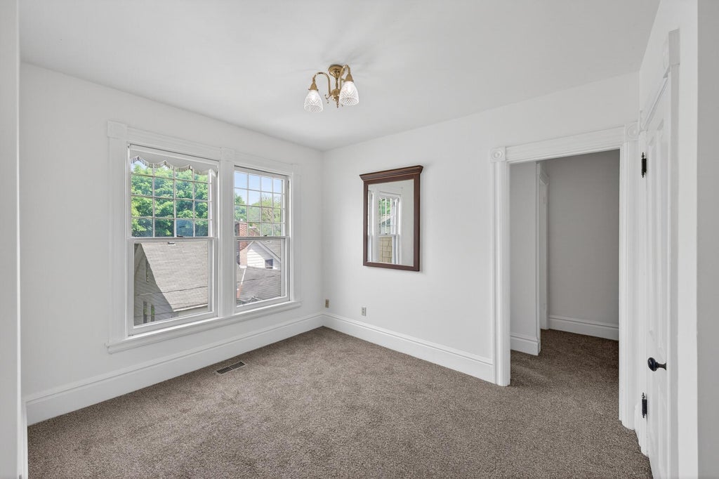 Photo of 702 4th Street E, Saint Paul, MN 55106 (MLS # 7057466)