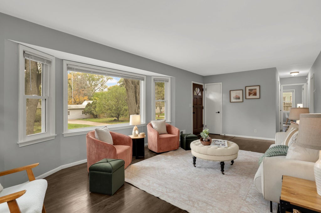 Photo of 8531 Aldrich Avenue S, Bloomington, MN 55420 (MLS # 7160391)