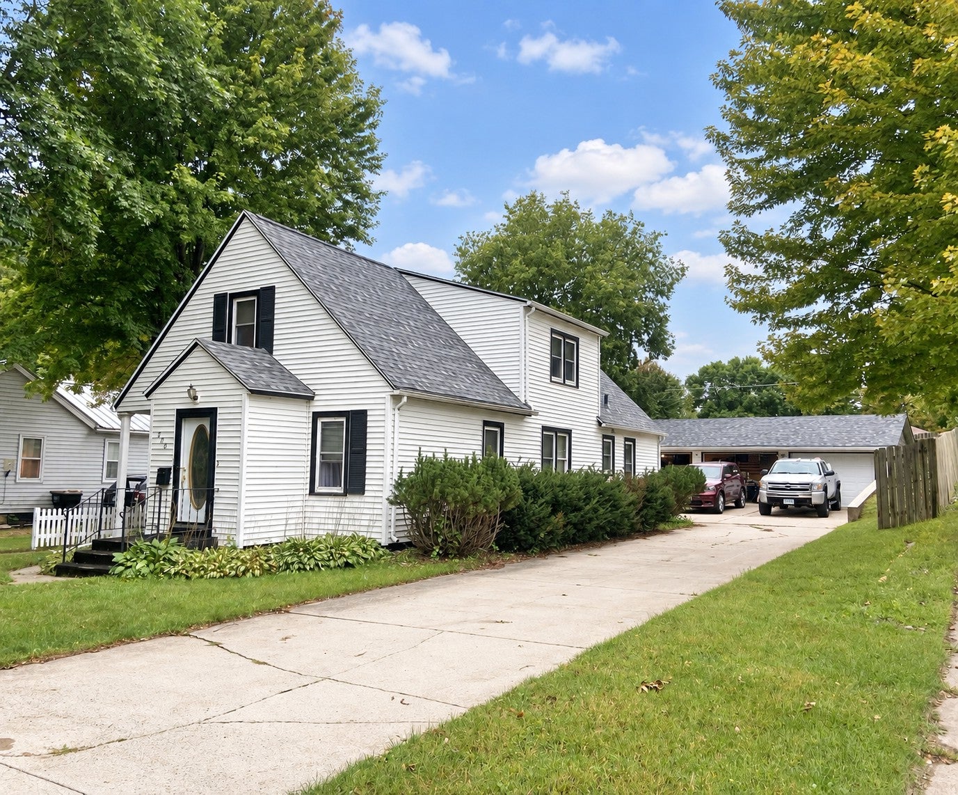 706 7th Street - Photo 3