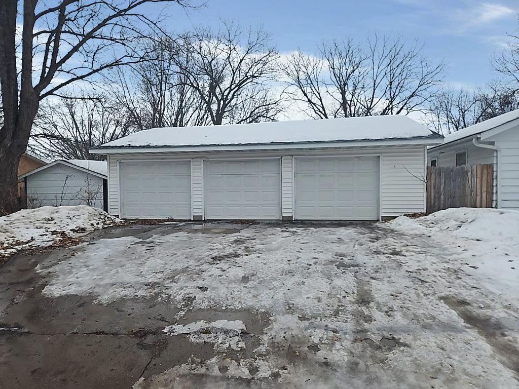 Photo of 260 7th Street NW, Milaca, MN 56353 (MLS # 7011524)