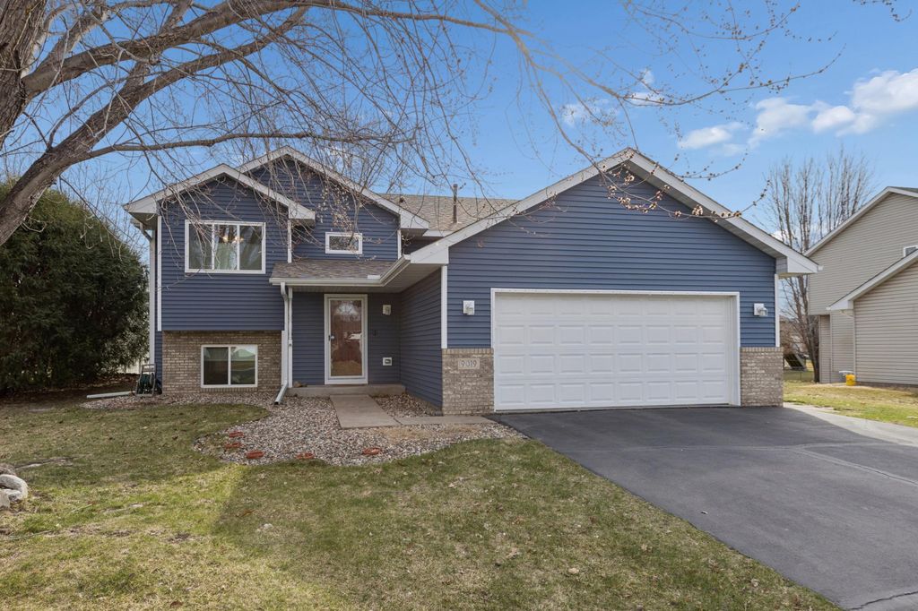 Photo of 9019 Tamarack Lane, Rockford, MN 55373 (MLS # 7047702)