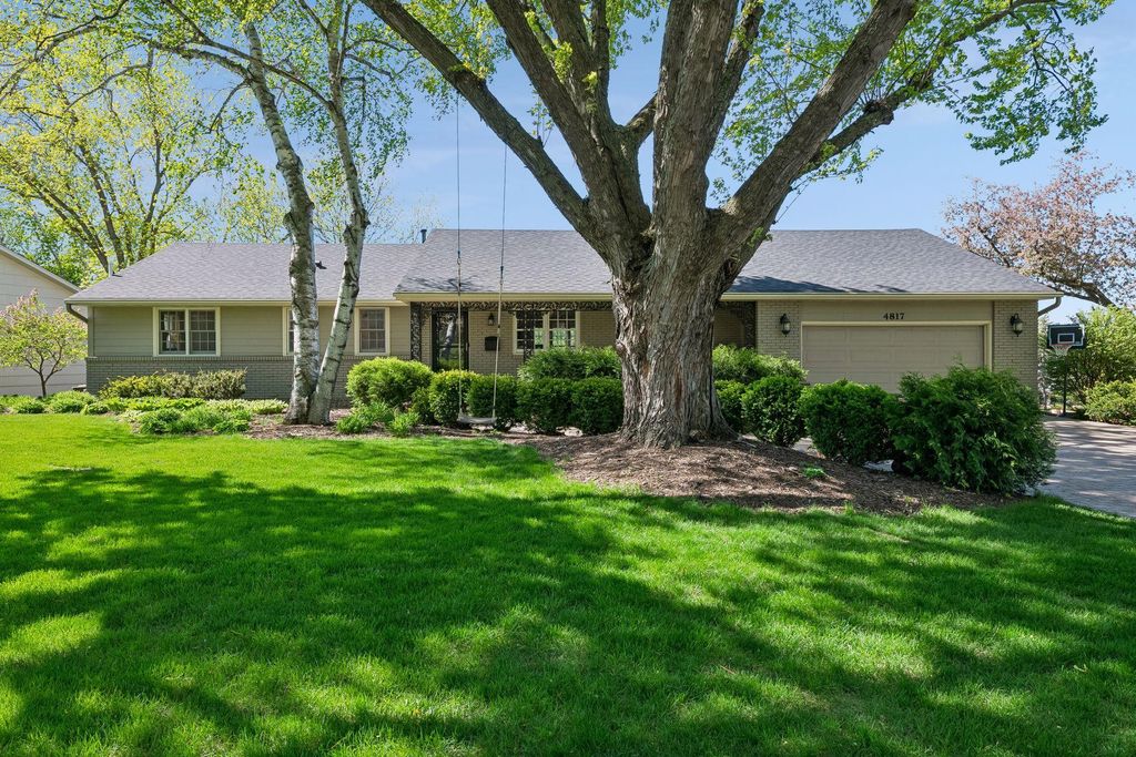 Photo of 4817 Wilford Way, Edina, MN 55435 (MLS # 7072277)