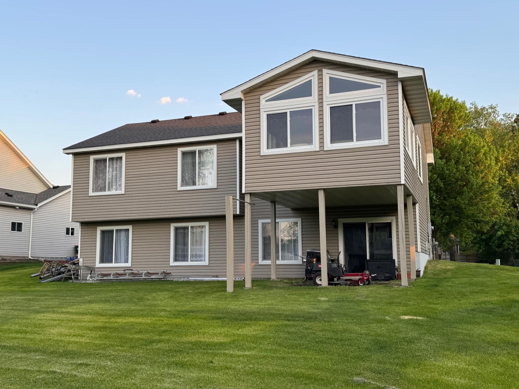 847 102nd Lane NE