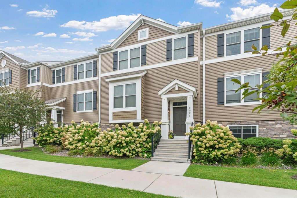 Photo of 4986 93rd Lane N, Brooklyn Park, MN 55443 (MLS # 6787584)