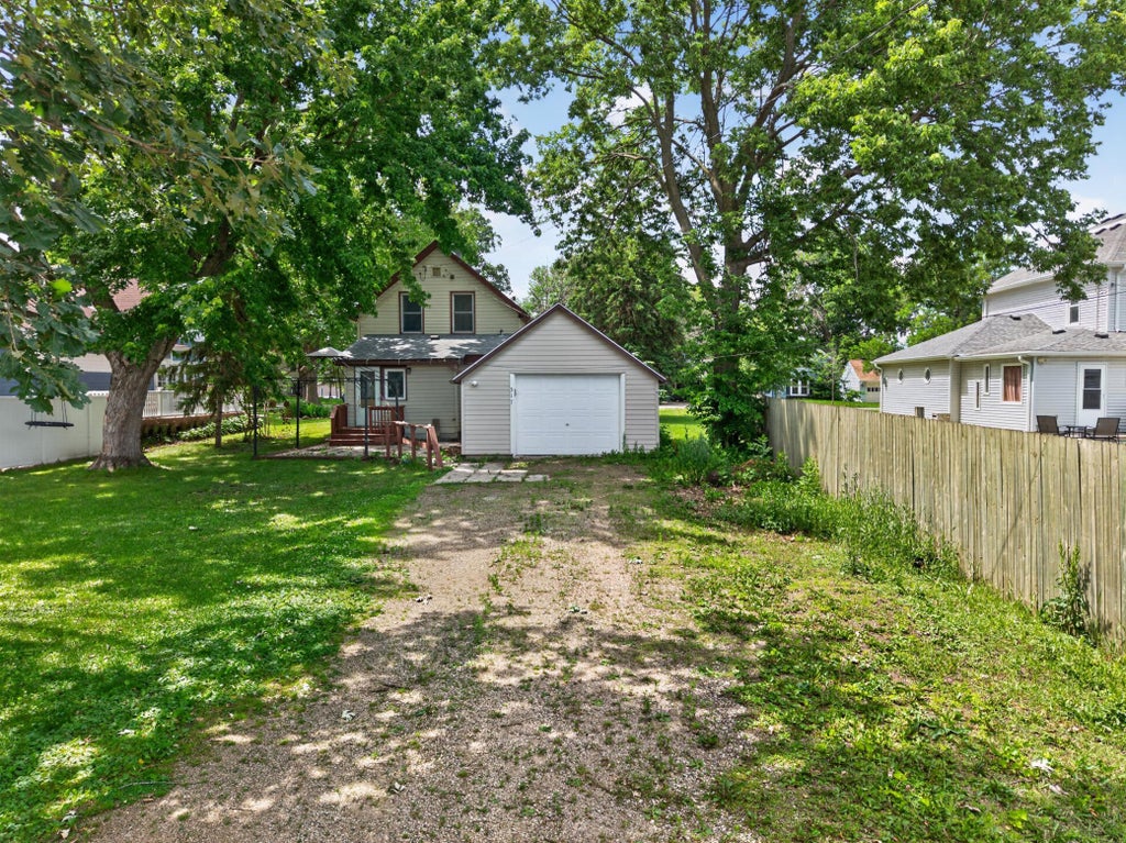 Photo of 317 S 4th Street, Le Sueur, MN 56058 (MLS # 7094525)