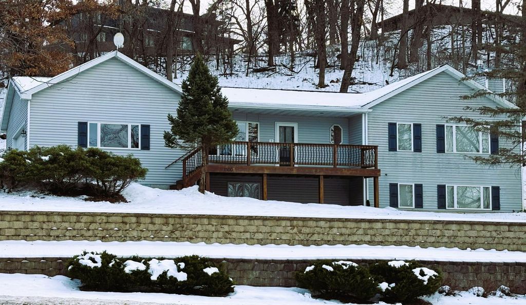 Photo of 1500 Viola Road NE, Rochester, MN 55906 (MLS # 7001099)