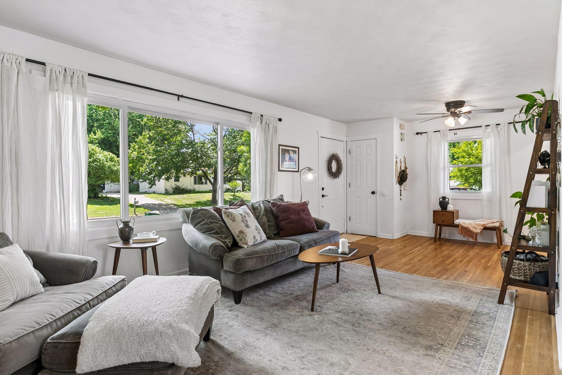 6164 Oak Knoll Drive