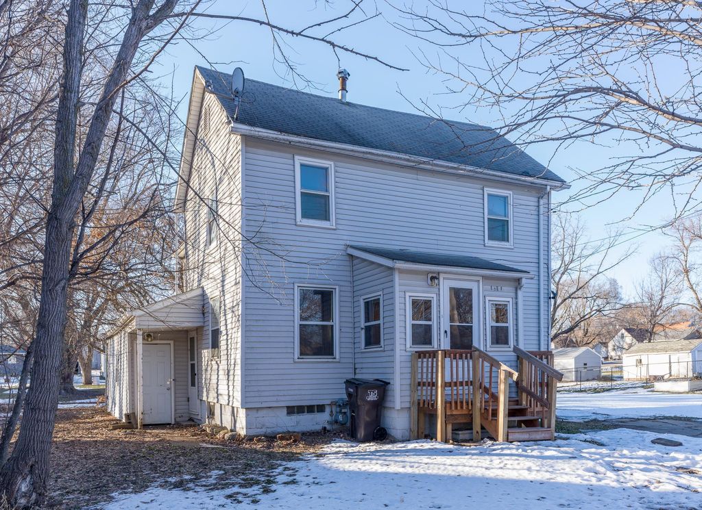 Photo of 1206 James Avenue, Albert Lea, MN 56007 (MLS # 7012384)