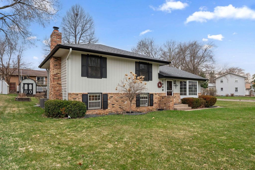 Photo of 1249 8th Lane, Anoka, MN 55303 (MLS # 7054036)