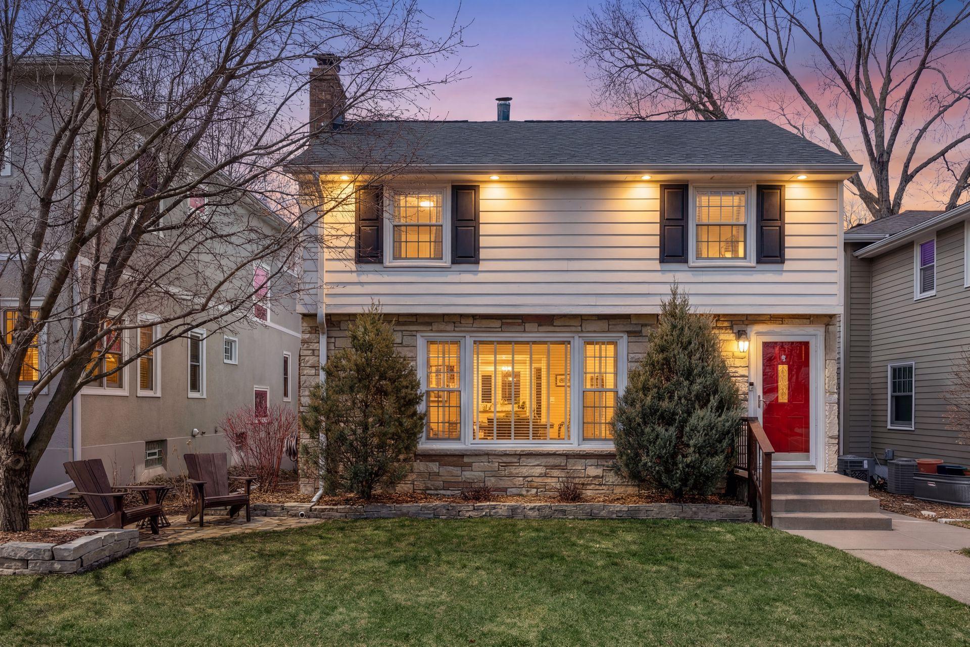 5204 Abbott Avenue S