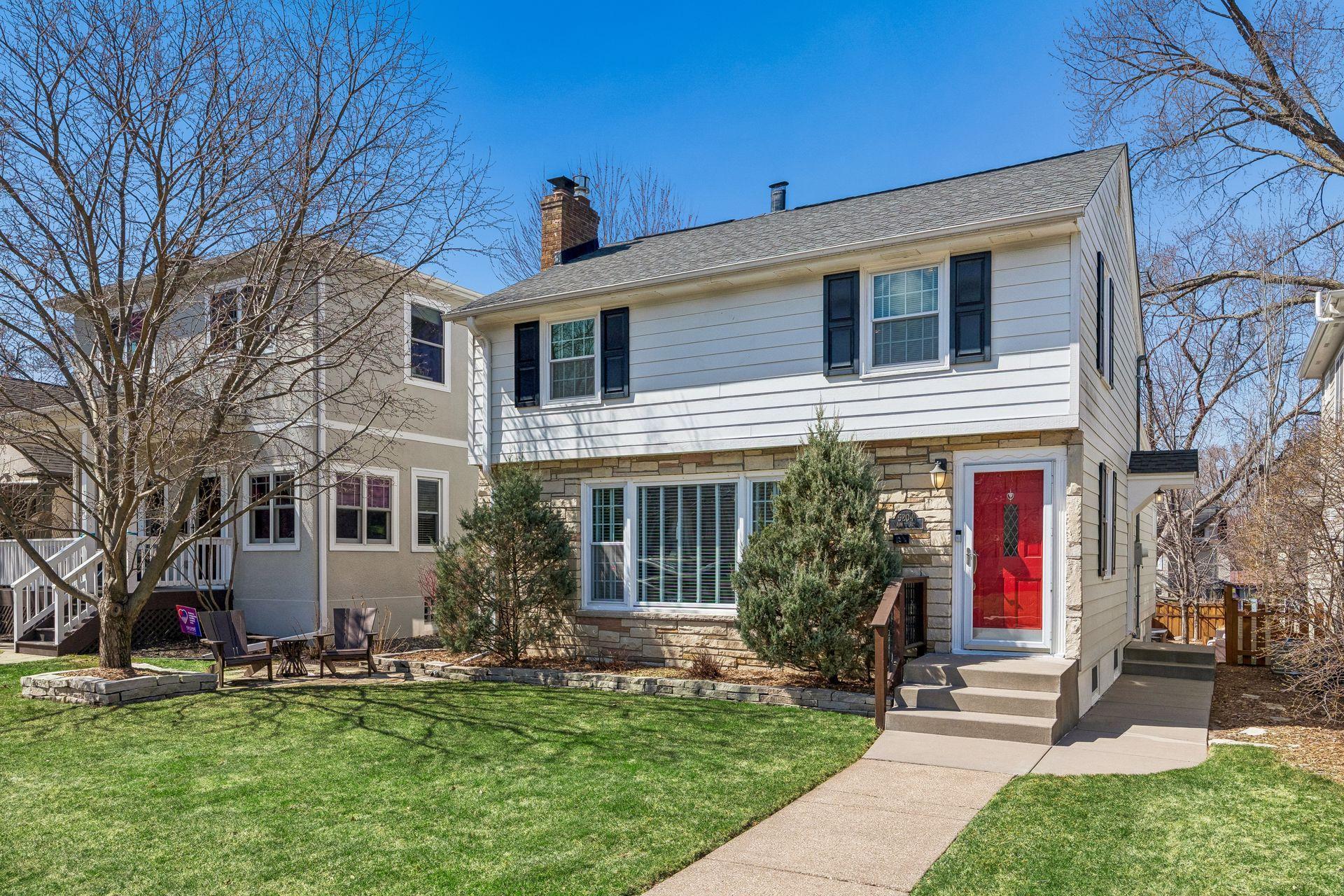 5204 Abbott Avenue S