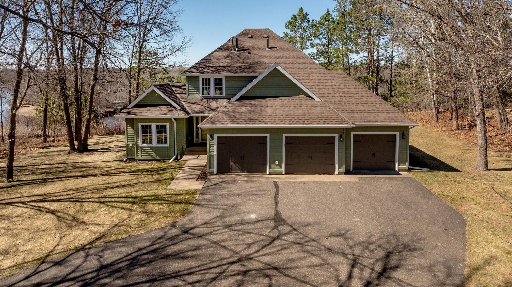 620 Buffalo Hills Lane W