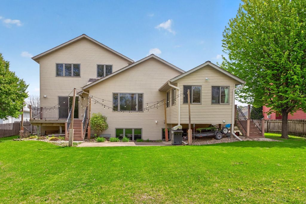 Photo of 1011 Golfers Ct SE, Rochester, MN 55904 (MLS # 7067588)