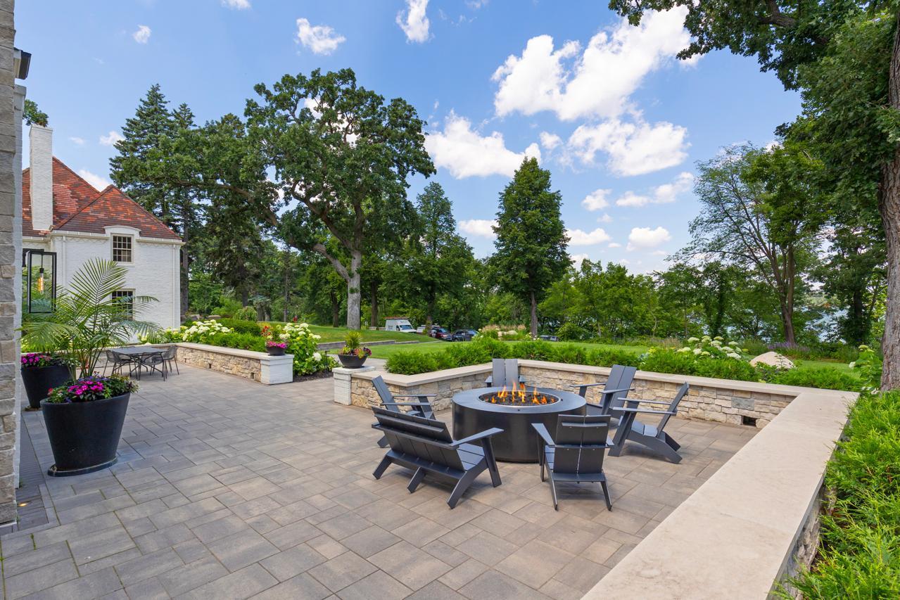 4889 E Lake Harriet Parkway