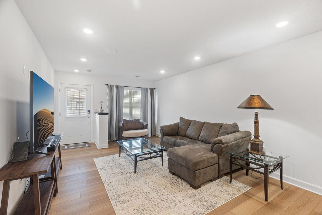 Photo of 3040 Cedar Street, Saint Paul, MN 55117 (MLS # 7043979)