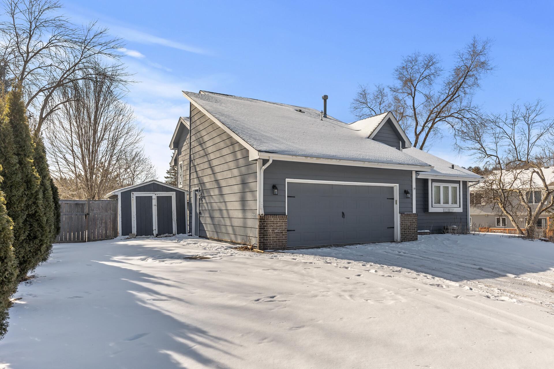 4577 Oak Chase Way