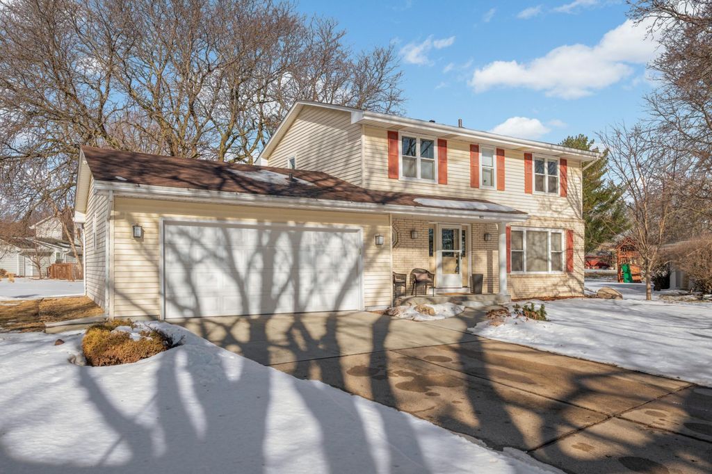 Photo of 9622 Toledo Circle, Bloomington, MN 55437 (MLS # 6804817)