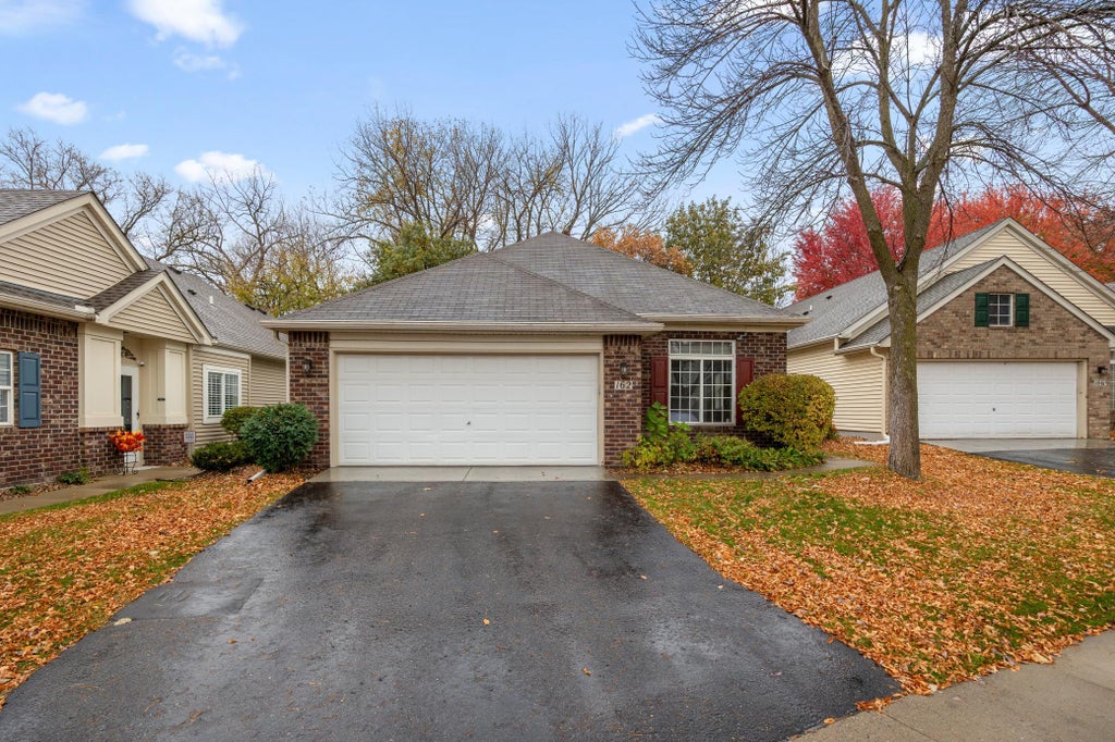 Photo of 162 Lakeview Road E, Chanhassen, MN 55317 (MLS # 7165775)