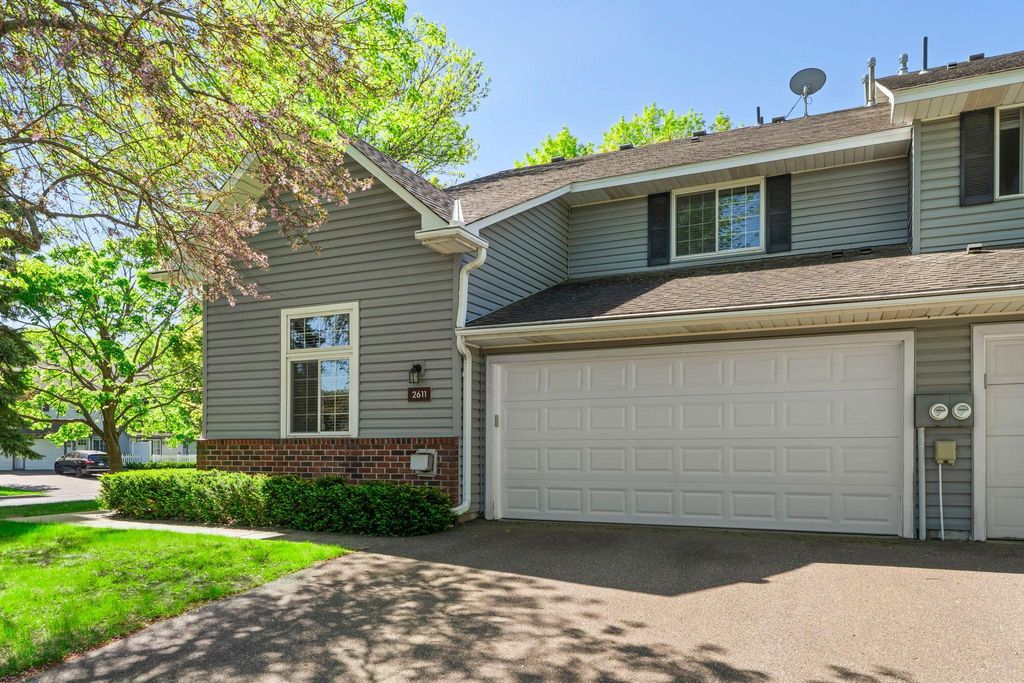 Photo of 2611 Concord Way, Mendota Heights, MN 55120 (MLS # 7032118)
