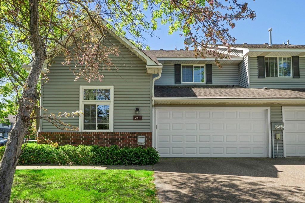Photo of 2611 Concord Way, Mendota Heights, MN 55120 (MLS # 7032118)