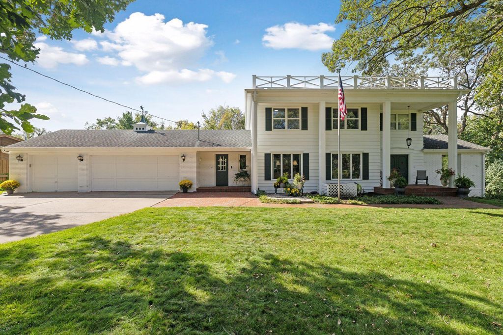 Photo of 8420 Palm Street NW, Coon Rapids, MN 55433 (MLS # 6796363)