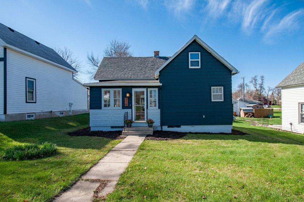 Photo of 215 2nd Avenue NW, Rothsay, MN 56579 (MLS # 7063477)