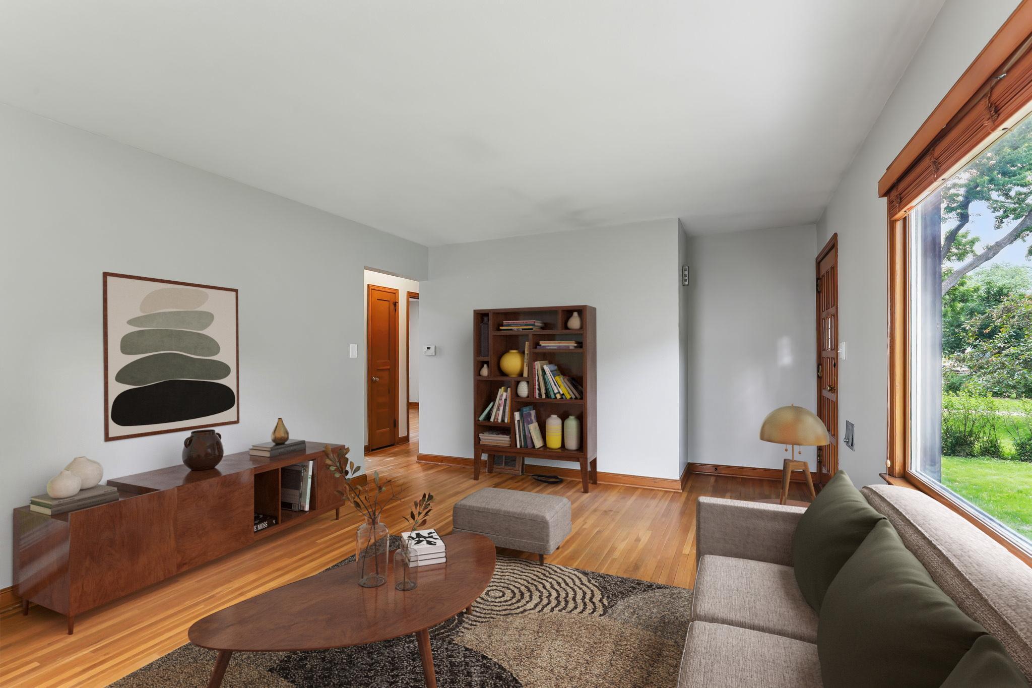 42 Harrison Avenue S